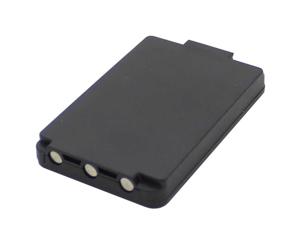 Schwarzer rechteckiger Akkupack mit drei runden Metallkontakten an einer Seite auf weißem Hintergrund