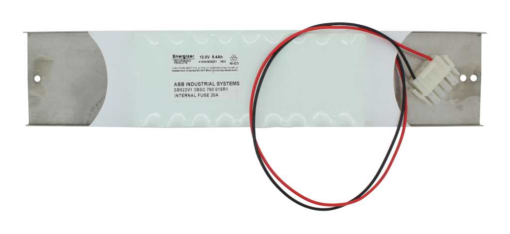 Weißer Akku im Metallhalter mit roten und schwarzen Kabeln und weißem Steckverbinder rechts