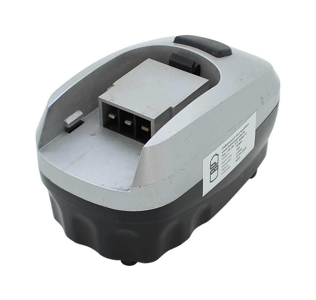 Silber-schwarzer Werkzeugakku mit Steckkontakt oben und seitlichem Etikett auf weißem Hintergrund