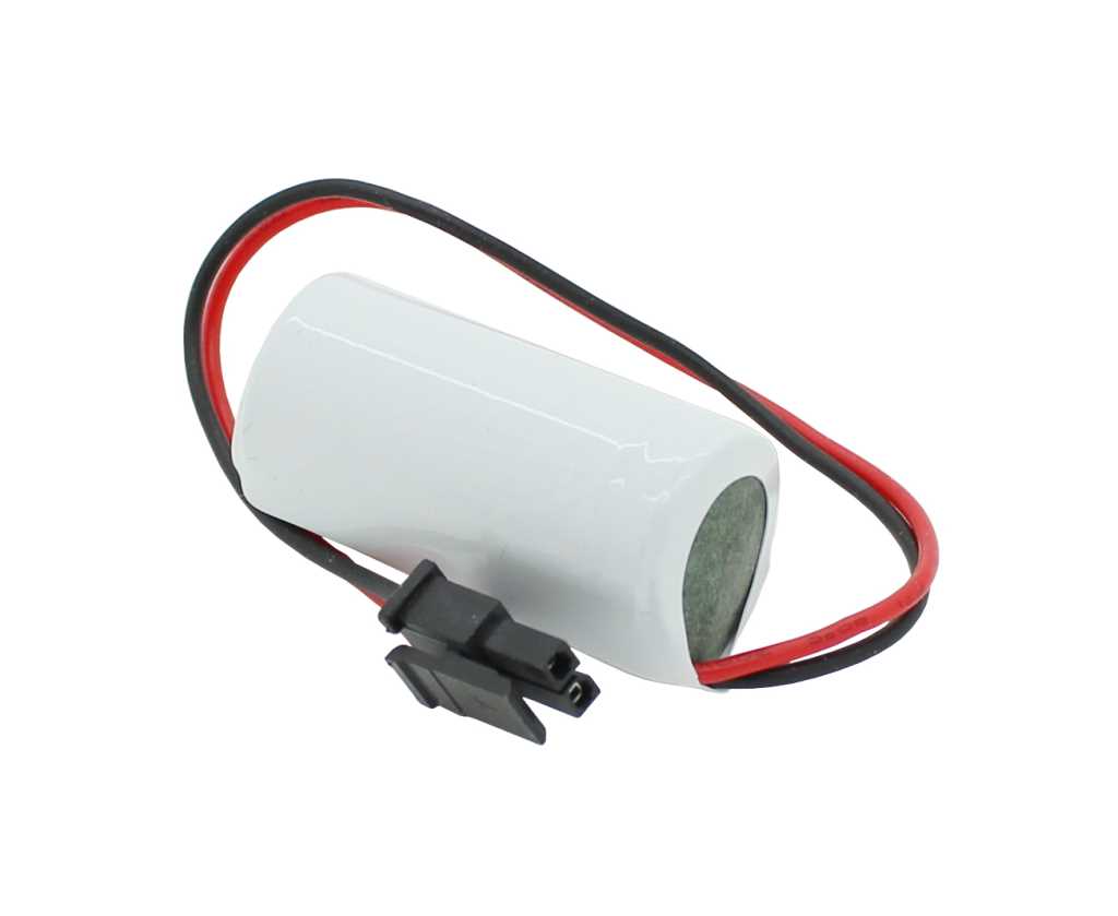 Zylindrische Batterie in weißer Schrumpffolie mit rotem und schwarzem Kabel und schwarzem Steckverbinder