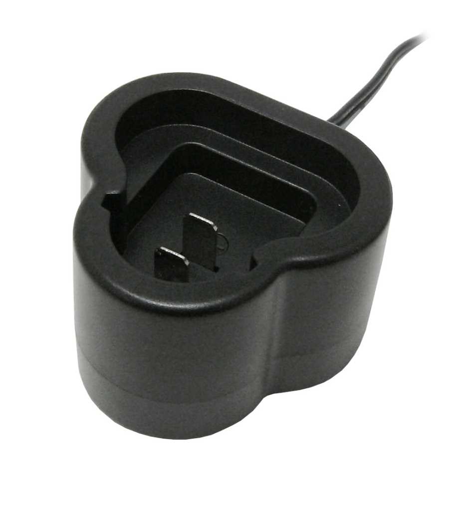 Schwarze Ladestation mit ovaler Aufnahme und Kabel, Nahaufnahme auf weißem Hintergrund