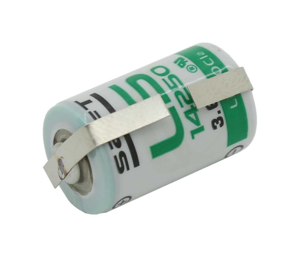 Zylindrische Batterie in Weiß und Grün mit zwei Metall-Lötfahnen über dem Gehäuse, auf weißem Hintergrund