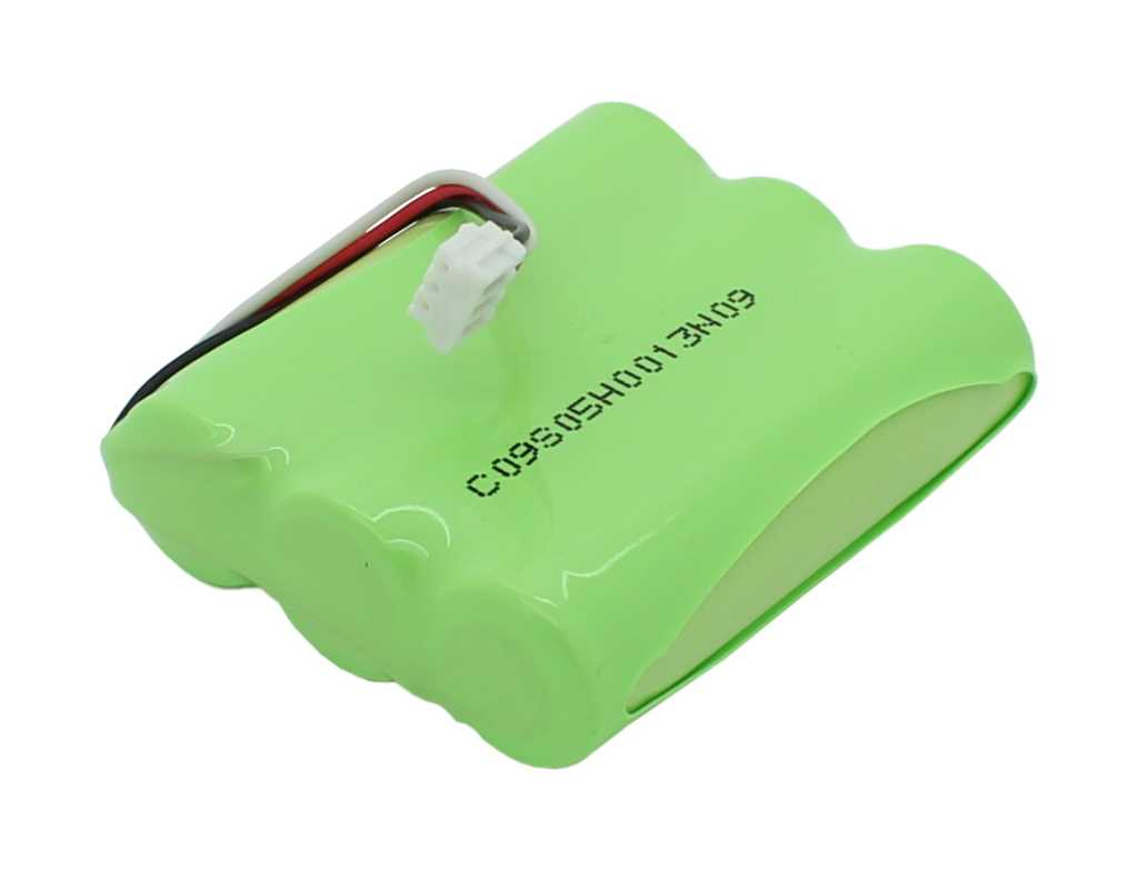 Grüner Akkupack mit drei Kabeln und weißem Steckverbinder, seitlich abgerundete Form auf weißem Hintergrund