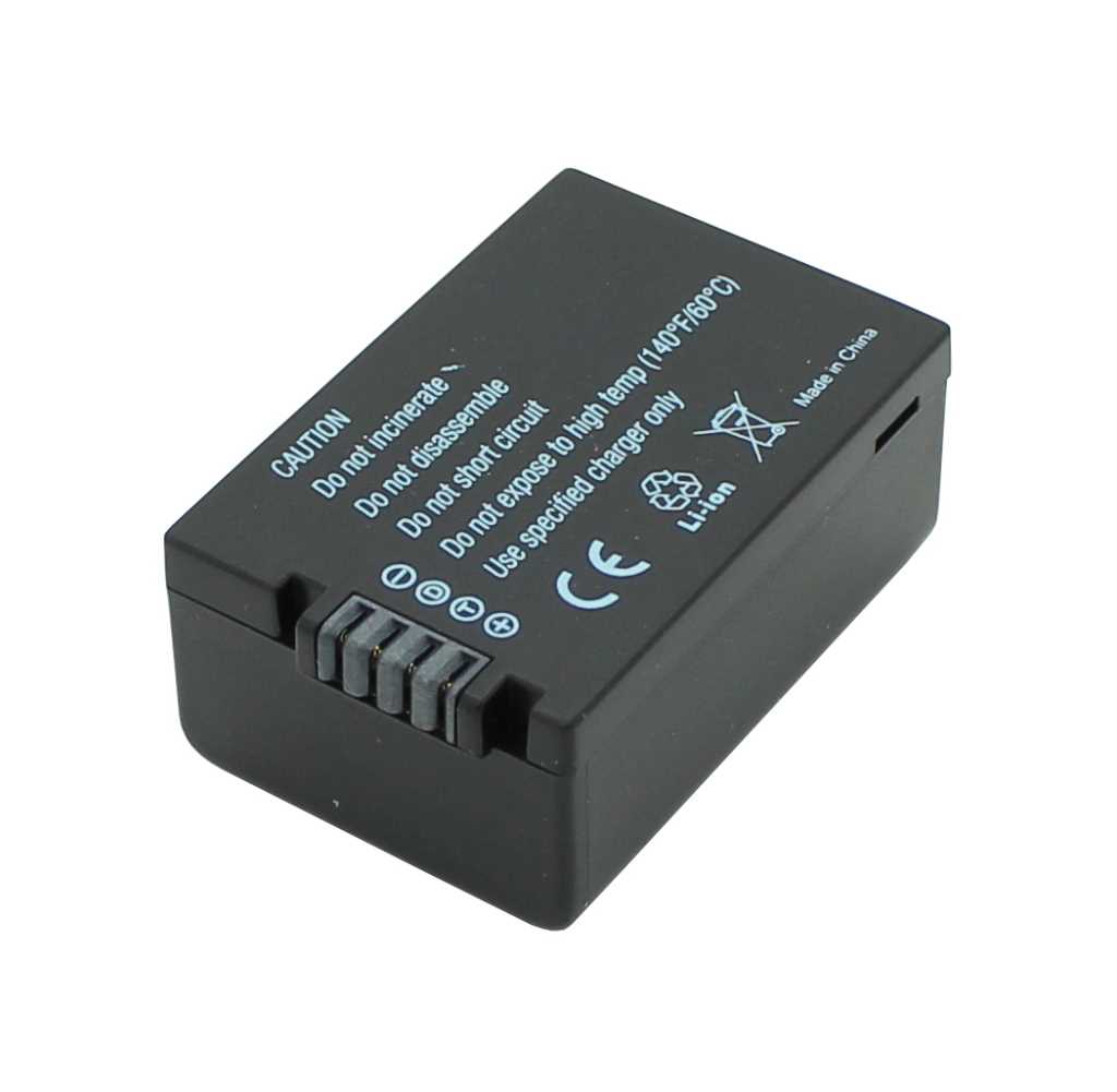 Schwarzer Kameraakku mit vier Kontaktpins und Warnsymbolen auf der Oberseite, freigestellt auf weißem Hintergrund