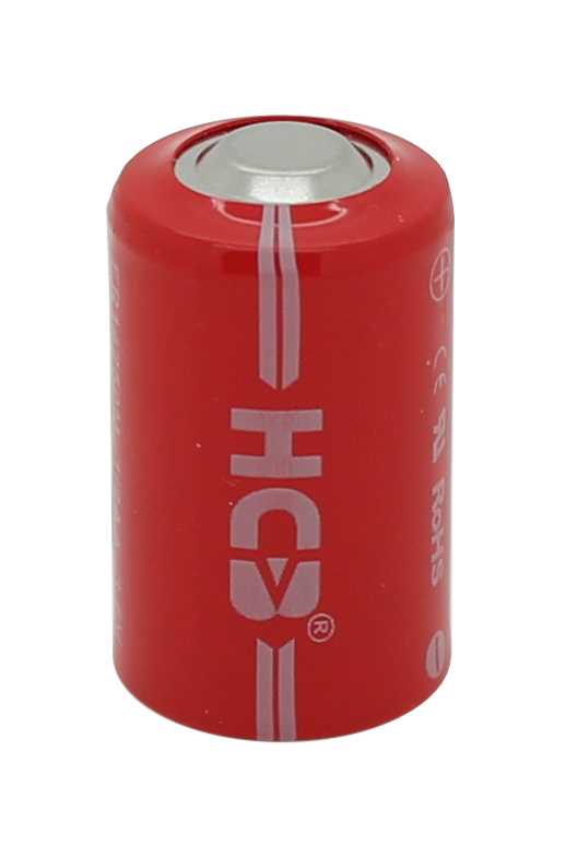 Rote zylindrische Batterie mit silbernem Pluspol oben und vertikalem Logo auf der Vorderseite